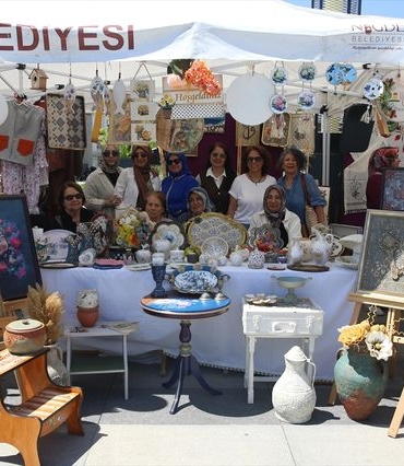 Nigde8217de-Surekli-Egitim-Sergisi-Acildi-featured