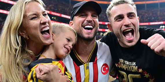 Okan Buruk istedi: Mertens’in Galatasaray’da sürpriz dönüşü