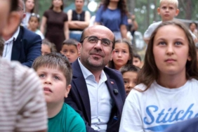 Orhaneli8217de-Yil-Sonu-Sergisi-ve-Cocuk-Senligi-Renkli-Anlar-Yasatti-featured