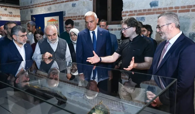 Osmanli-Bilim-Mirasi-Gundeme-Tasindi-Ersoy8217dan-Ozguven-Vurgusu-featured