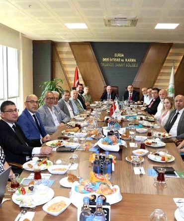 Ozdemir-Sanayicilerle-Bir-Araya-Geldi-featured