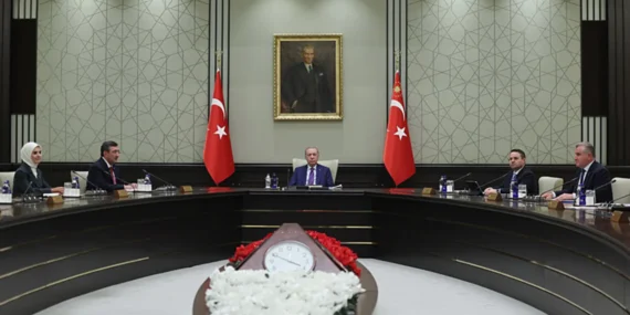SON-DAKIKA-Erdogan-Cumhurbaskanligi-Kabinesi-Toplandi-featured