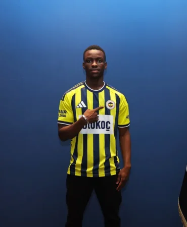 SON-DAKIKA-Fenerbahce-Amara-Diouf8217un-Transferini-Resmen-Duyurdu-featured
