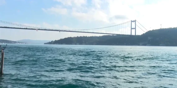 SON DAKİKA: İstanbul Boğazı transit gemi geçişine kapatıldı