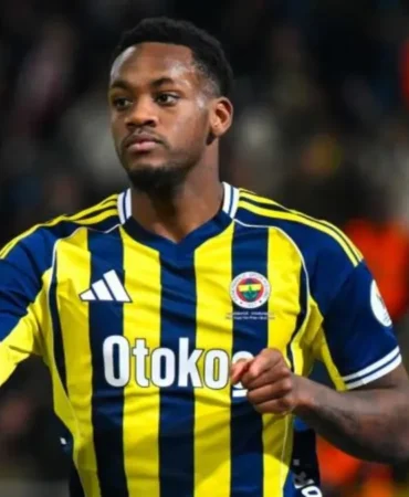 Transferde-sasirtan-gelisme-Jhon-Duran-Galatasaray-yolunda-mi-featured