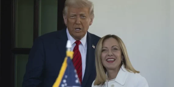 Trump-Meloni-fotograf-krizi-8220Biz-kimseye-yalvarmayiz8221-featured