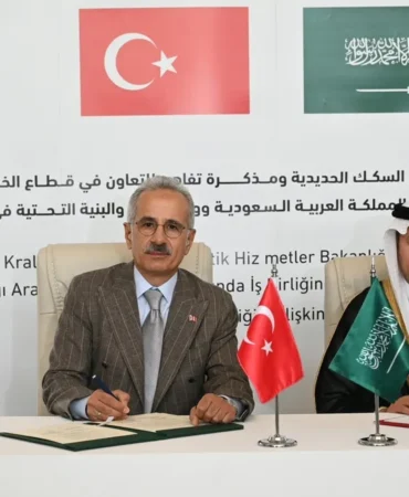Turkiye039den-hizli-tren-ile-gidilebilecek-Suudi-Arabistan-ile-imzalar-atildi-featured