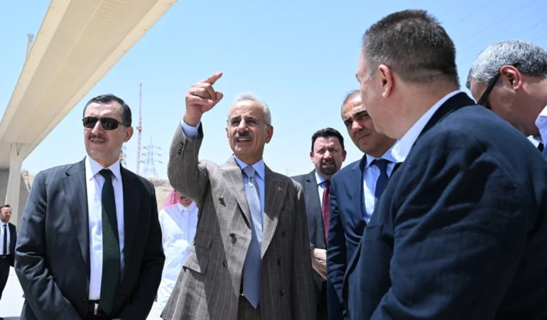 Uraloglu-Suudi-Arabistan8217da-Lojistik-ve-Demiryolu-Is-Birligini-Guclendiriyor-featured