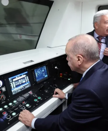Uraloglu-Turkiyenin-en-uzun-hizli-metrosu-icin-rekor-53-bin-yolcu-featured