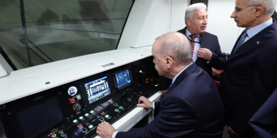 Uraloglu-Turkiyenin-en-uzun-hizli-metrosu-icin-rekor-53-bin-yolcu-featured