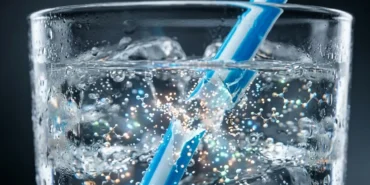 Yazin-soguk-iceceklerde-plastik-pipetler-tehlikesi-featured