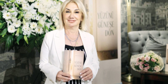 Yüzünü Güneşe Dön: 13 Öyküyle Raflarda