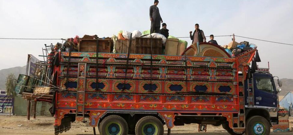 Afganistan'a 3.700 Mülteci Döndü