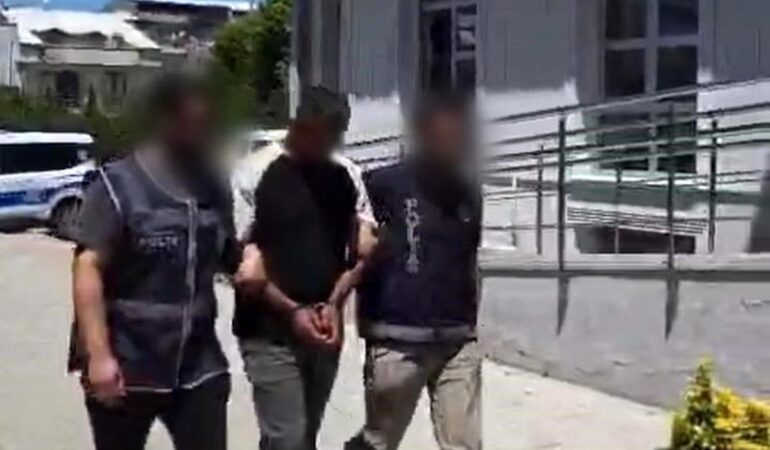 Bursa'da Aranan 4 Kişi Yakalandı