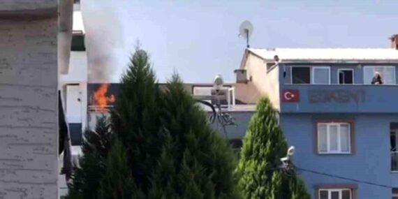 Bursa’da Çatı Yangını Kontrol Altına Alındı