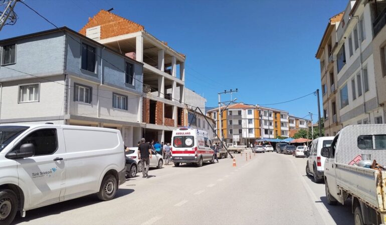 İnegöl'de Elektrik Çarpması: İşçi Hayatını Kaybetti