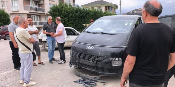 İnegöl’de Kaza: 9 Yaralı