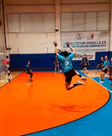 BUÜ Kadın Hentbol Takımı Türkiye Şampiyonu