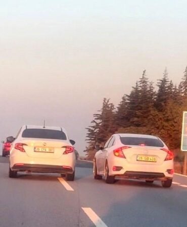 Eskişehir-Bursa yolunda tehlikeli araç çekişmesi