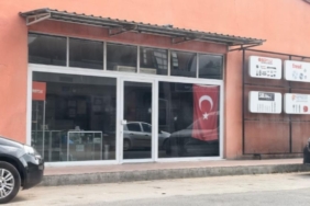 inegol-de-gece-yarisi-silahli-saldiri-isyerine-kursun-yagdirdilar-3023