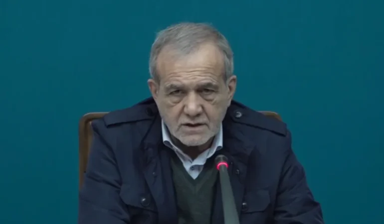 İran Cumhurbaşkanı Pezeşkiyan: Ne sahayı ne de müzakere masasını terk ettik