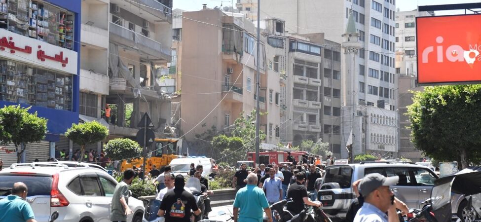 İsrail'in Beyrut'a Hava Saldırısı: 3 Ölü, 15 Yaralı