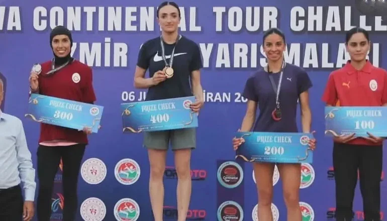 Karslı Milli Atlet Tuğba Toptaş İzmir'de fırtına gibi esti