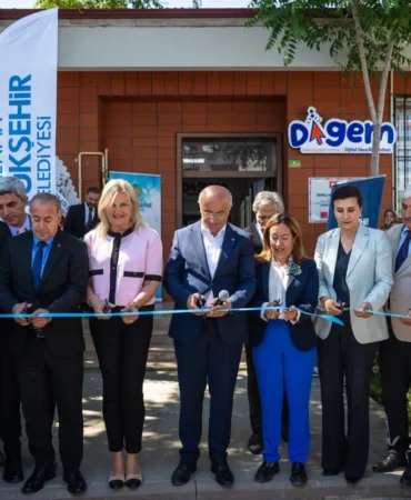Malatya’da Dijital Gençlik Merkezi hizmete açıldı