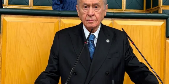 "CHP bünyesindeki çatlağı memleket sathına yaymaktan vazgeçilmelidir"