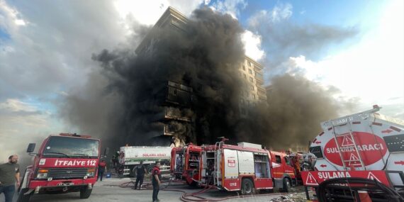 Şanlıurfa'da Apartman Yangını