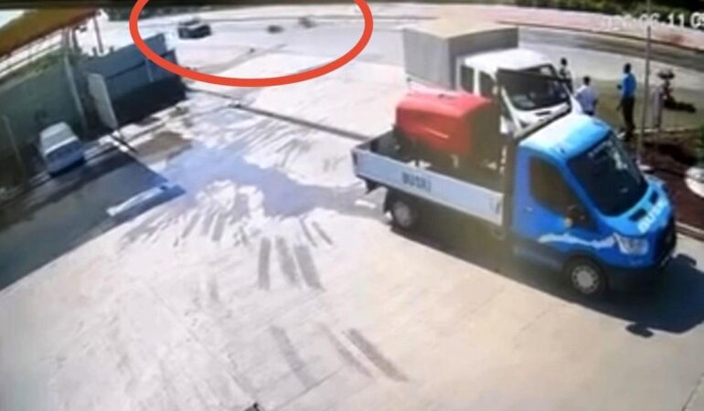 Bursa'da Motosiklet Kazası: Duygular Kayıt Altında