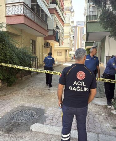 Öğretmen eşini ve kayınpederini tüfekle öldürdü