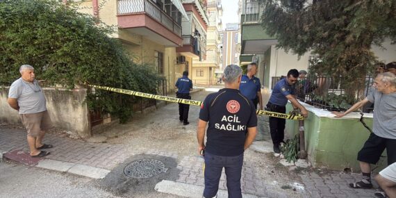 Öğretmen eşini ve kayınpederini tüfekle öldürdü