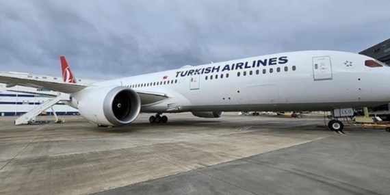 THY uçağında korku dolu anlar: Antalya’da radar direğine çarptı
