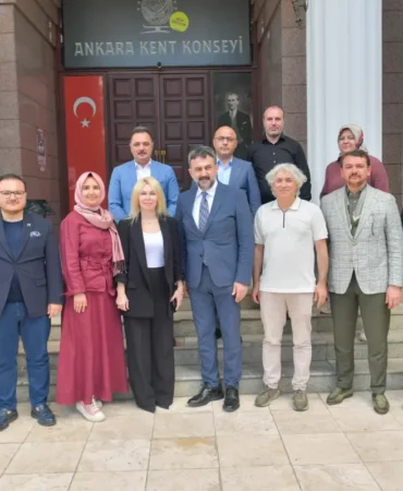 Türkiye’nin sağlık alanındaki öncü isimleri AKK’de: “Ankara’ya sahip çıkan, memleketine de sahip çıkmış olur”
