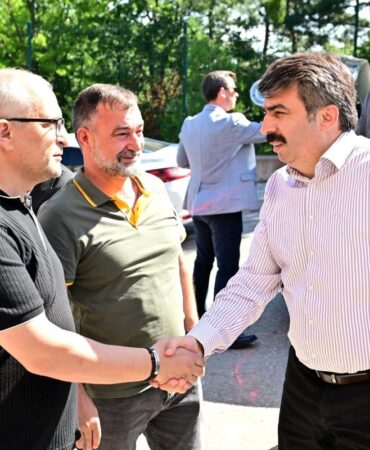 Yıldırım Belediye Başkanı Oktay Yılmaz, muhtarlarla bir araya geldi