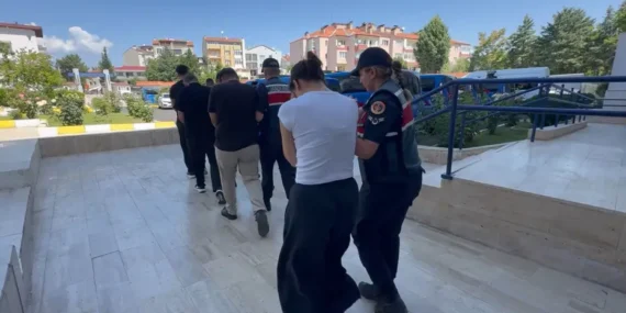 12 milyarlık yasa dışı bahis ağına operasyon: 100 şüpheli tutuklandı