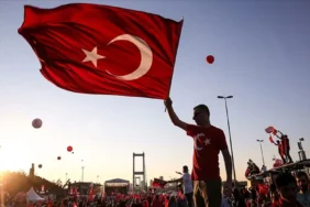 15-Temmuz-Resmi-Tatil-mi-Hangi-Gune-Denk-geliyor-Daireler-Acik-mi-featured