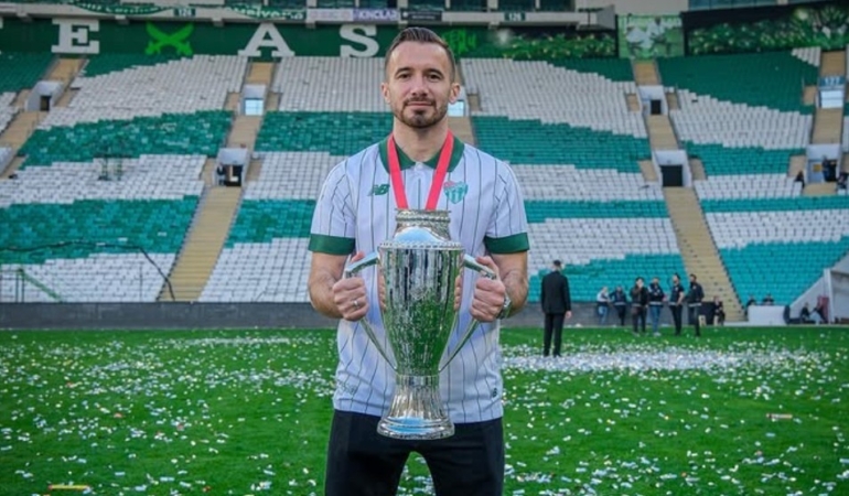 TALHA YÜNKUŞ, BURSASPOR'A VEDA ETTİ