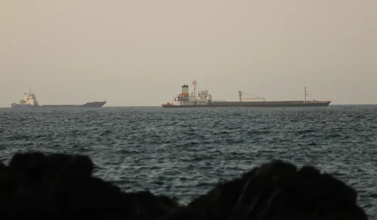 ABDnin-Iran-Deniz-Ablukasinda-17-Gemi-Rotasi-Degisti-featured