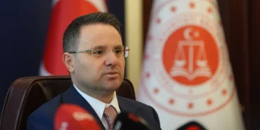 Adalet-Bakani-Gurlek-150-bin-TLlik-tazminati-Turk-Kizilaya-bagisladi-featured
