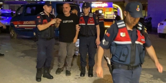 Adli kontrolle serbest kalan ünlü yönetmen Ezel Akay: “Mahkeme sonunda her şeyi öğreneceksiniz”