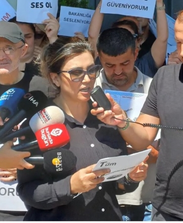 Adsız