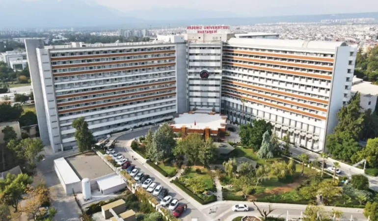 Akdeniz-Universitesi-Hastanesi8217nde-borsa-dolandiriciligi-unlu-cerrahlar-da-kurban-featured