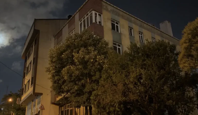Apartmanda-gurultulu-kavga-kanli-sonuclandi-uc-agir-yarali-featured