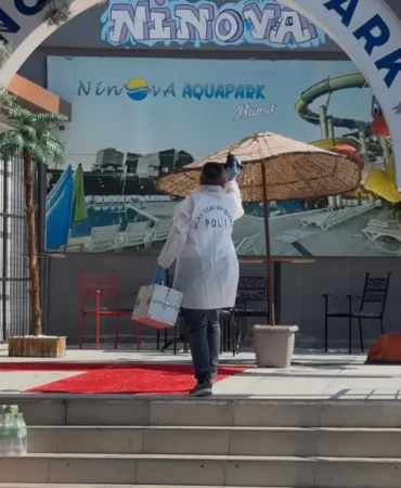 Aquaparkta-10-metre-yukseklikten-dusen-Aytug-yogun-bakimda-featured