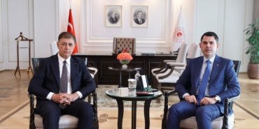 Bakan Kurum, İzmir Büyükşehir Belediye Başkanı Tugay ile görüştü