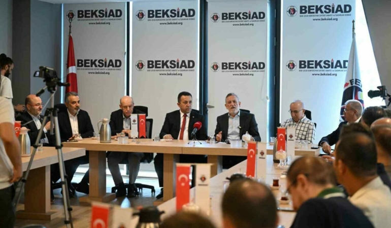 Baskan-Ibrahim-Burkay-BEKSIAD-Uyeleriyle-Bulustu-featured