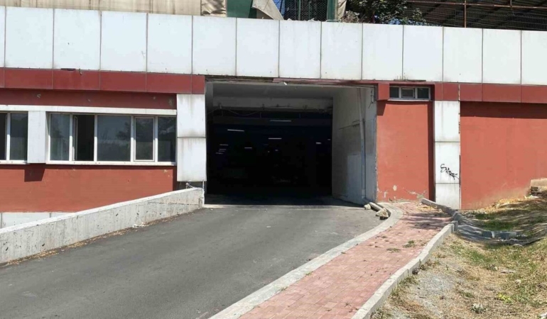 Bayrampasa-Kapali-Pazarda-Erkek-Cesedi-Bulundu-featured