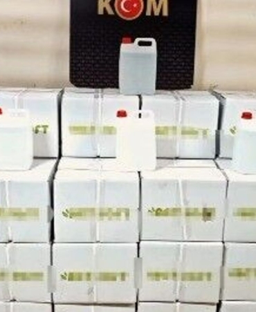 Bilecik8217te-kamyonda-800-litre-etil-alkol-yakalandi-featured